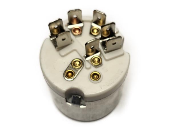 Multicar M24 M25 M26 Schaltteil FAB Zündschloß Unterteil Zündwürfel